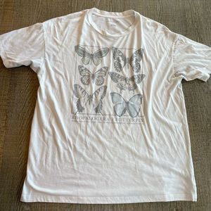 BUTTERFLY GRAPHIC TEE